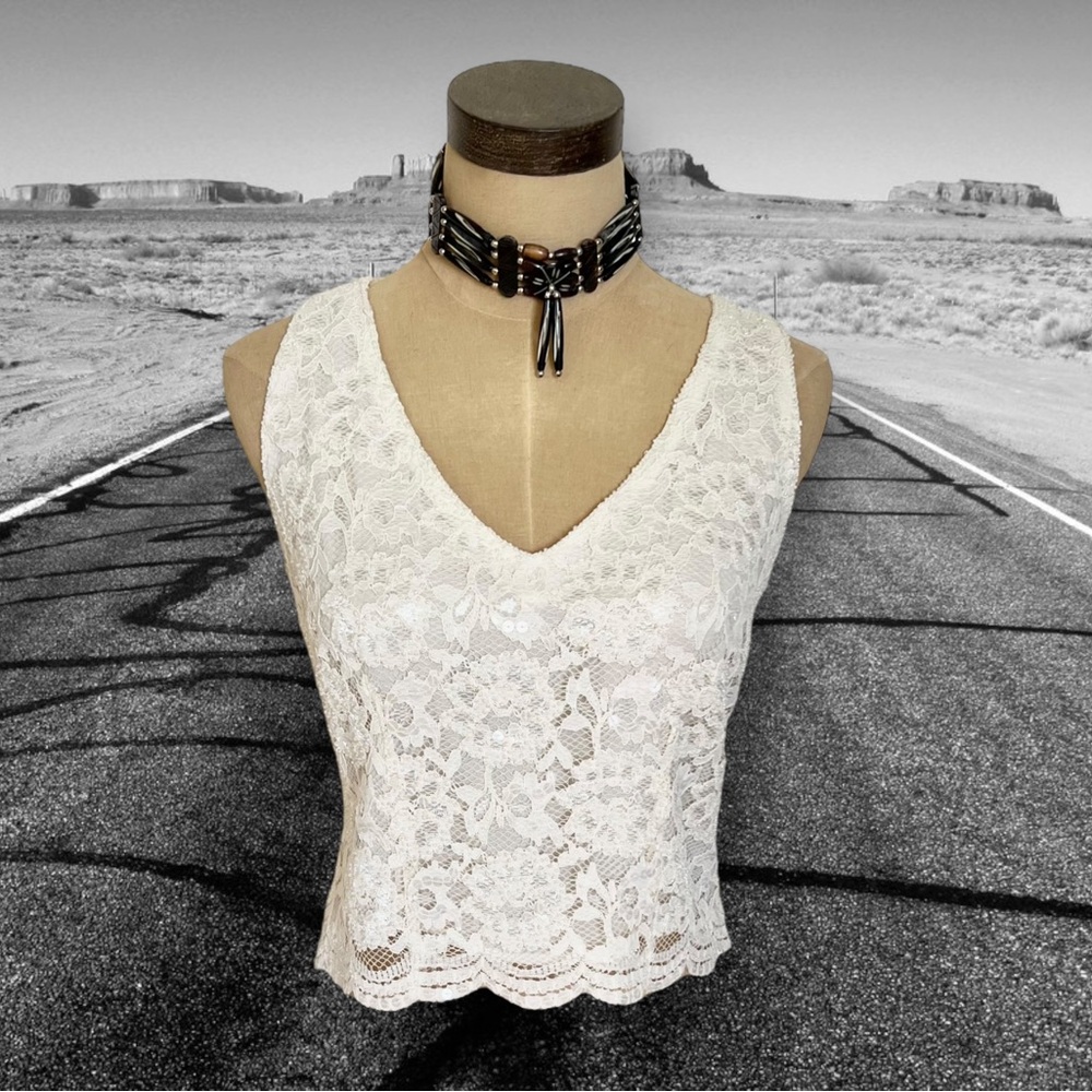 Vintage 90’s/Y2K Cream Beaded Lace Sequin Sleeveless Crop Top Shirt Size Medium